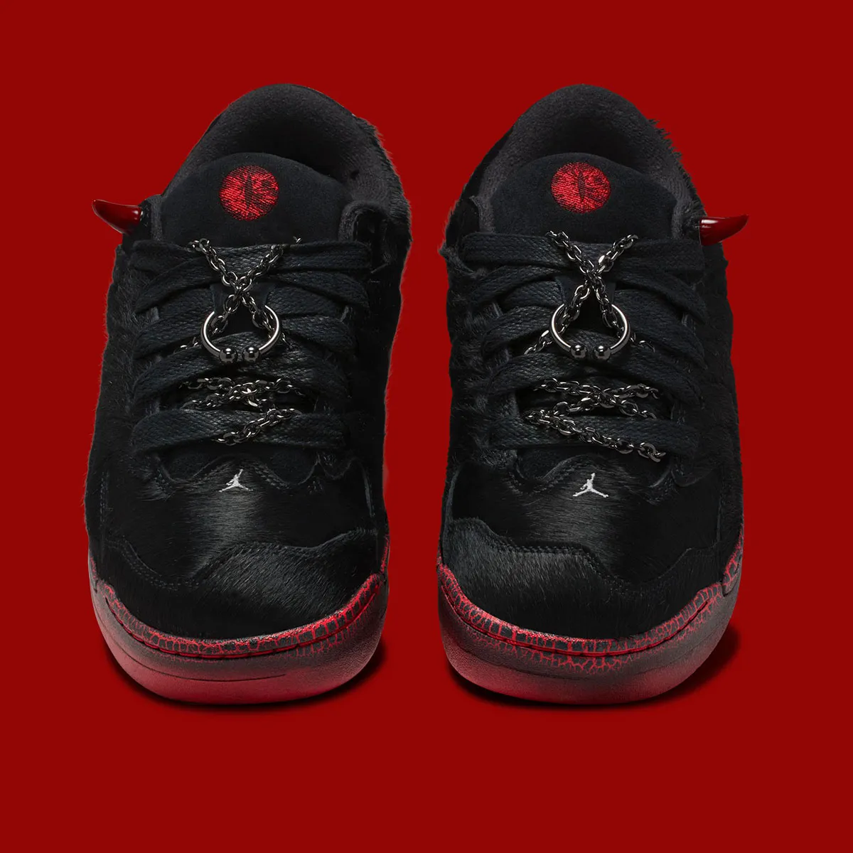 Jordan Session Halloween 5 La Jordan Session « Halloween » ose le diable pour séduire les amateurs de sneakers