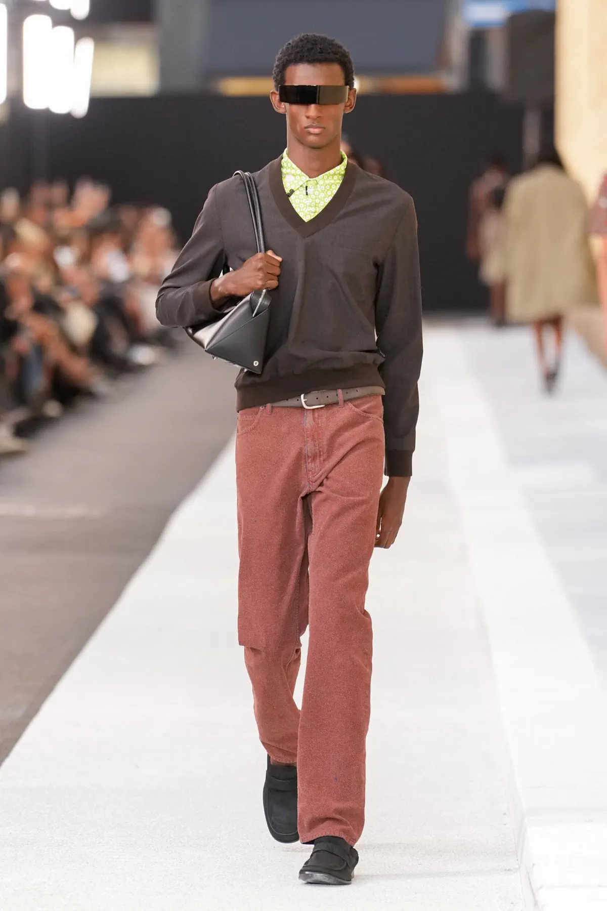 MM6 Maison Margiela Spring Summer 2026 Milan Fashion Week 3 MM6 Maison Margiela printemps 2026 : un vestiaire masculin insolent et direct