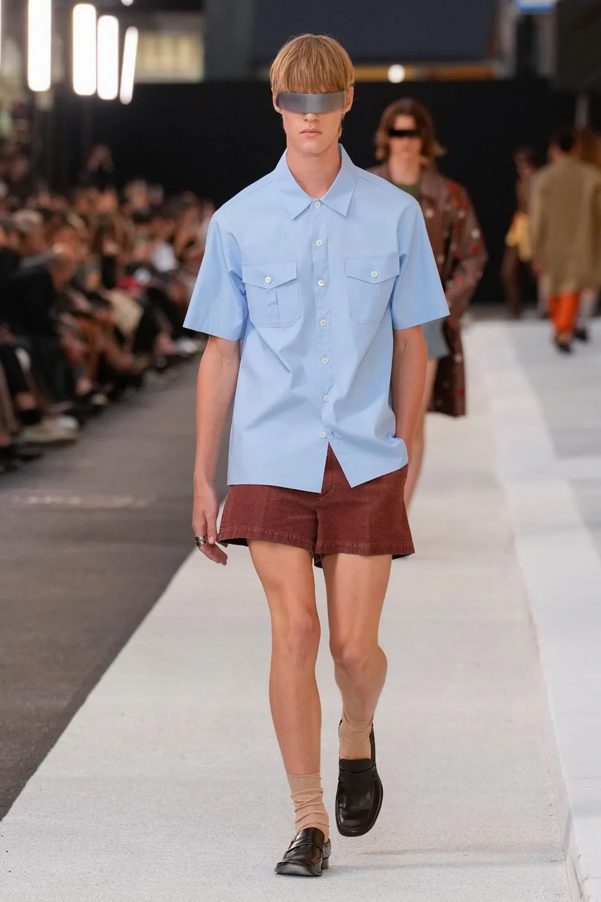 MM6 Maison Margiela printemps 2026 : un vestiaire masculin insolent et direct