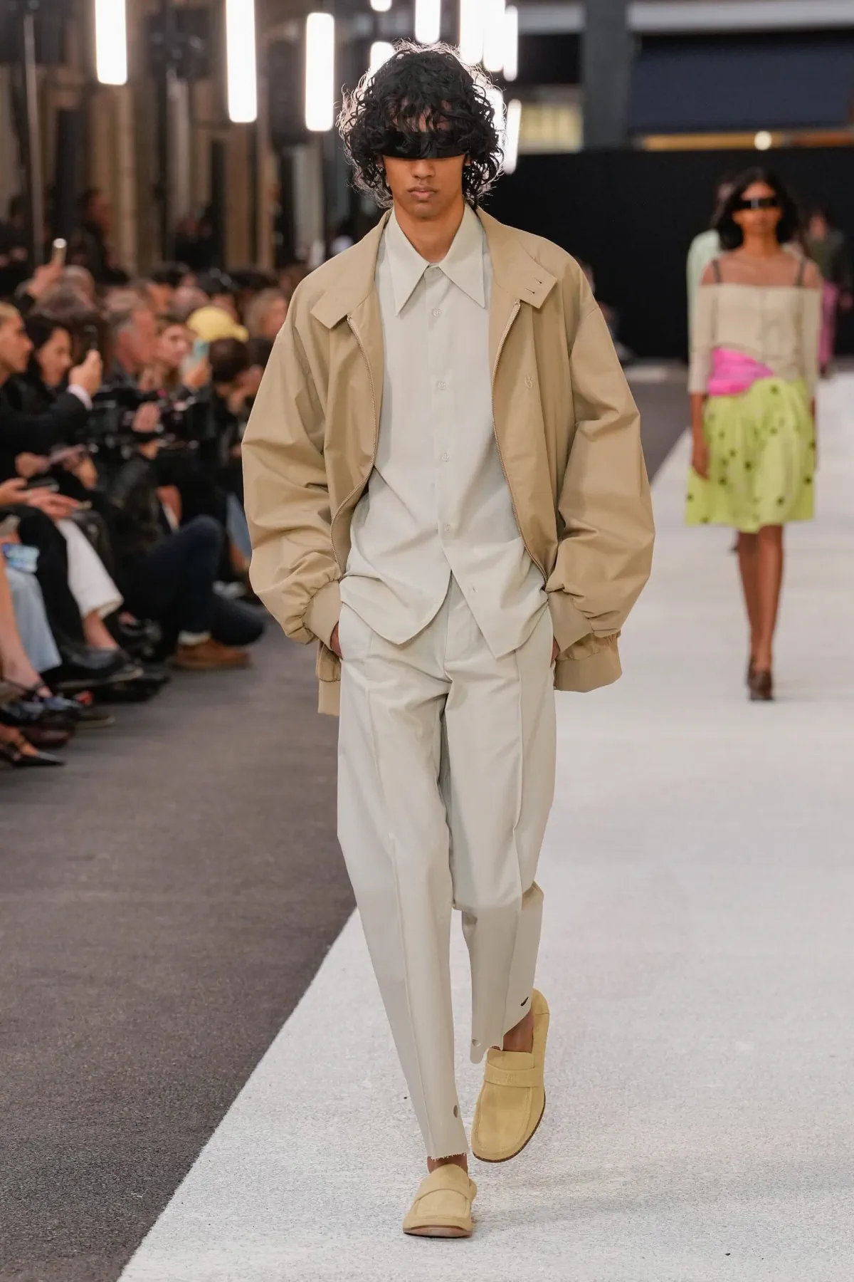 MM6 Maison Margiela printemps 2026 : un vestiaire masculin insolent et direct