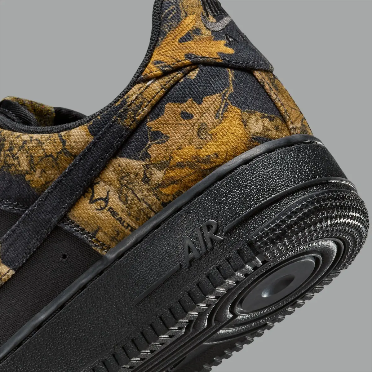 Nike Air Force 1 Low Realtree Camo 6 La Nike Air Force 1 Low « Realtree Camo » arrive pour habiller vos automnes urbains