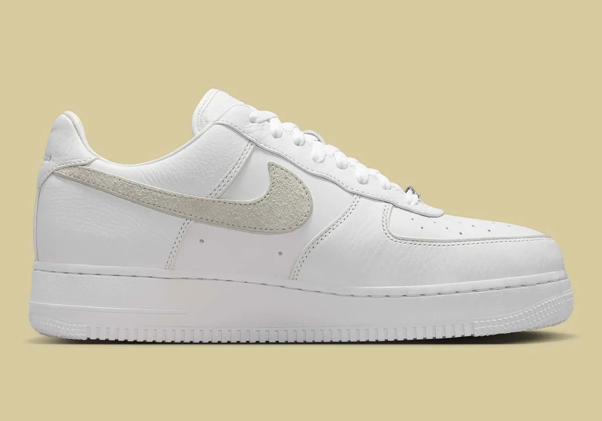 Nike Air Force 1 Low Sushi Club 5 La Nike Air Force 1 Low « Sushi Club » est enfin disponible pour le grand public