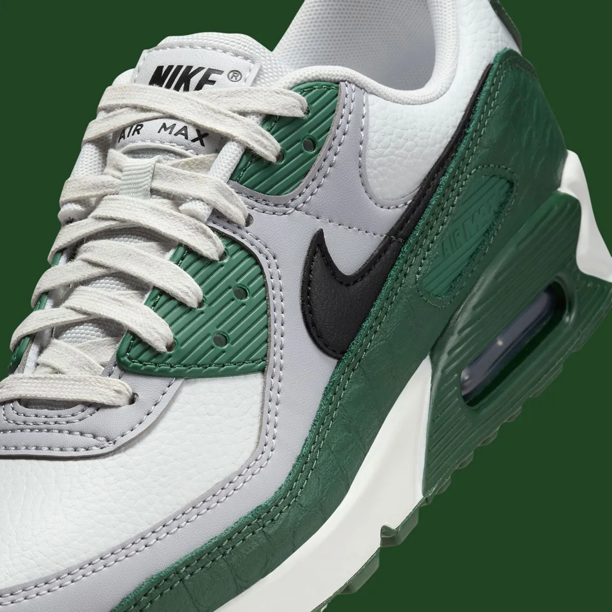Nike Air Max 90 Fir 6 La Nike Air Max 90 « Fir » fait son entrée avec un nouveau souffle