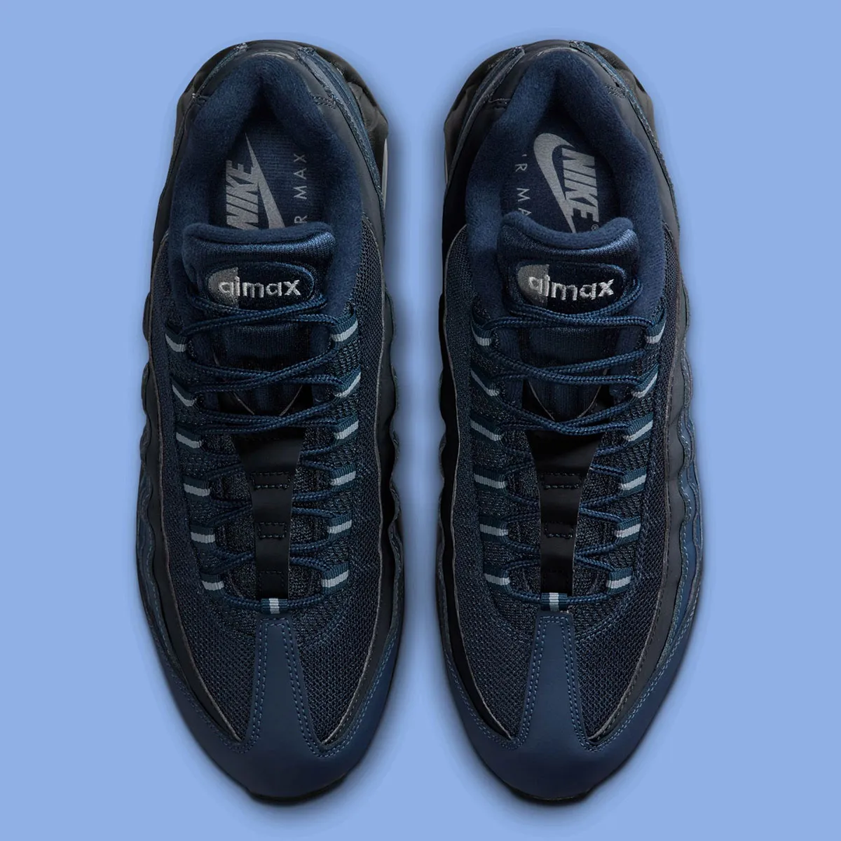 Nike Air Max 95 Obsidian 4 La Nike Air Max 95 « Obsidian » pourrait bien être la surprise sneaker de la fin de l'année 2025