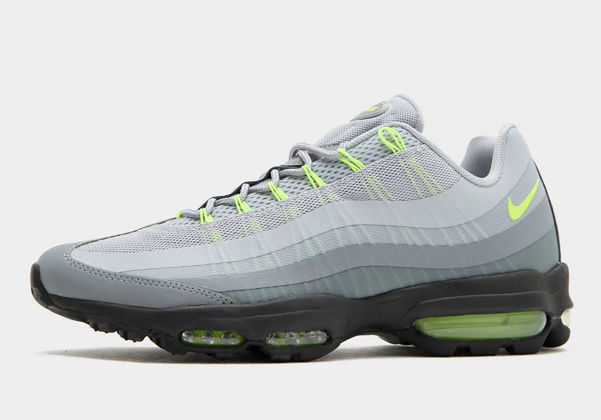 Nike Air Max 95 Ultra Neon 2 La Nike Air Max 95 Ultra « Neon » revient avec une énergie iconique