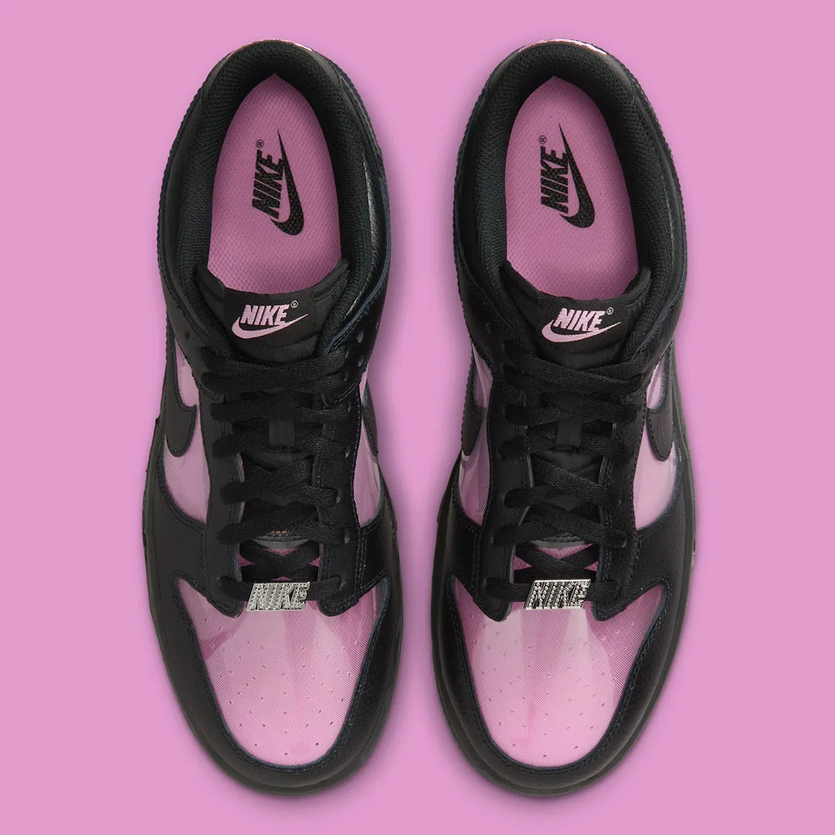 Nike Dunk Low Pink Rise 4 La Nike Dunk Low « Pink Rise » réinvente la transparence