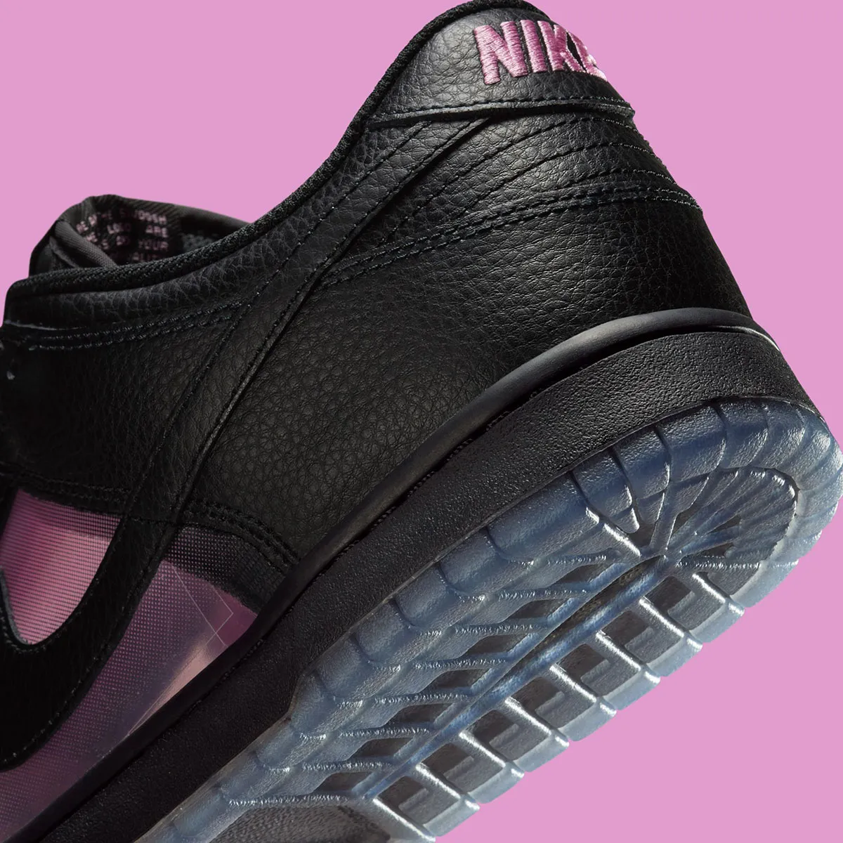 Nike Dunk Low Pink Rise 6 La Nike Dunk Low « Pink Rise » réinvente la transparence