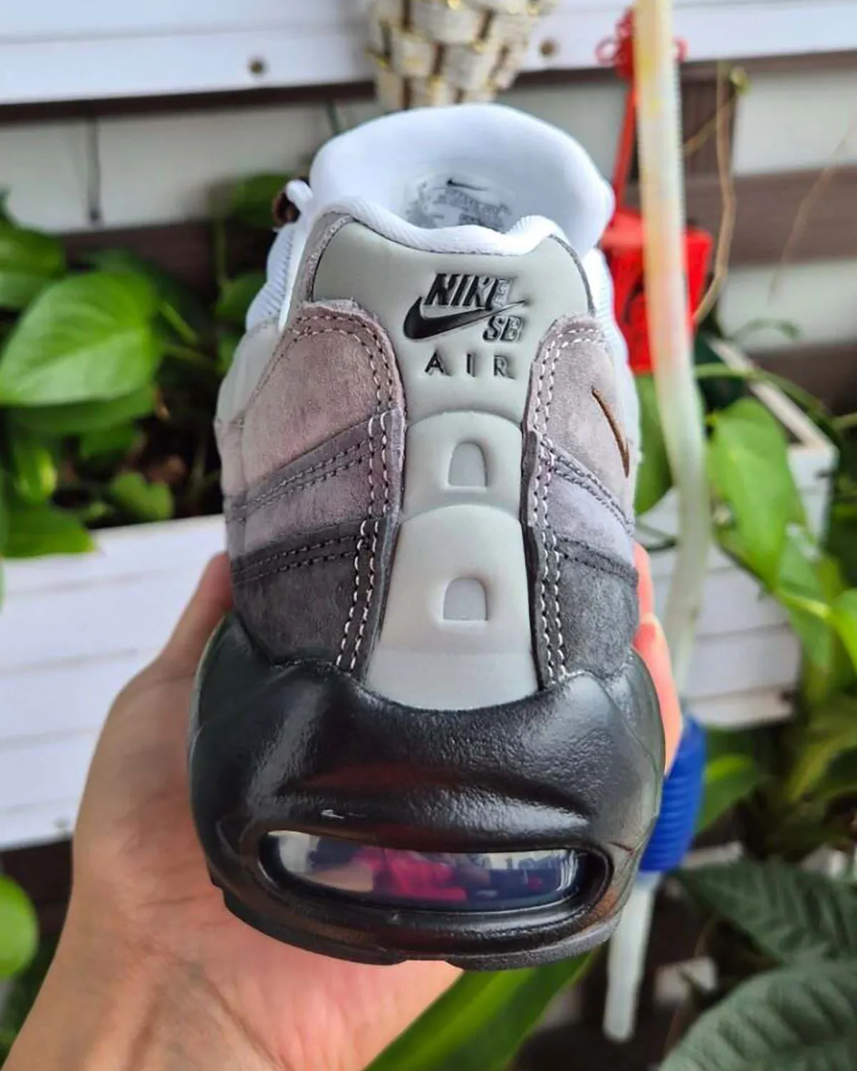 Nike SB Air Max 95 Cacao Wow 3 La Nike SB Air Max 95 « Cacao Wow » arrivera au printemps 2026 pour séduire les skateurs
