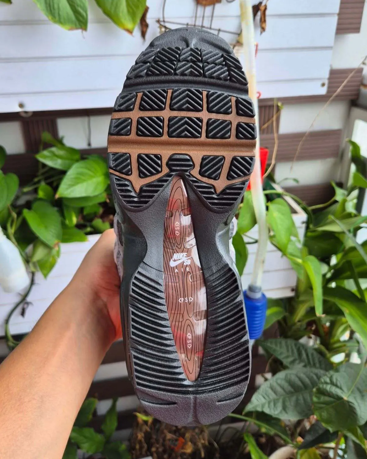 Nike SB Air Max 95 Cacao Wow 4 La Nike SB Air Max 95 « Cacao Wow » arrivera au printemps 2026 pour séduire les skateurs