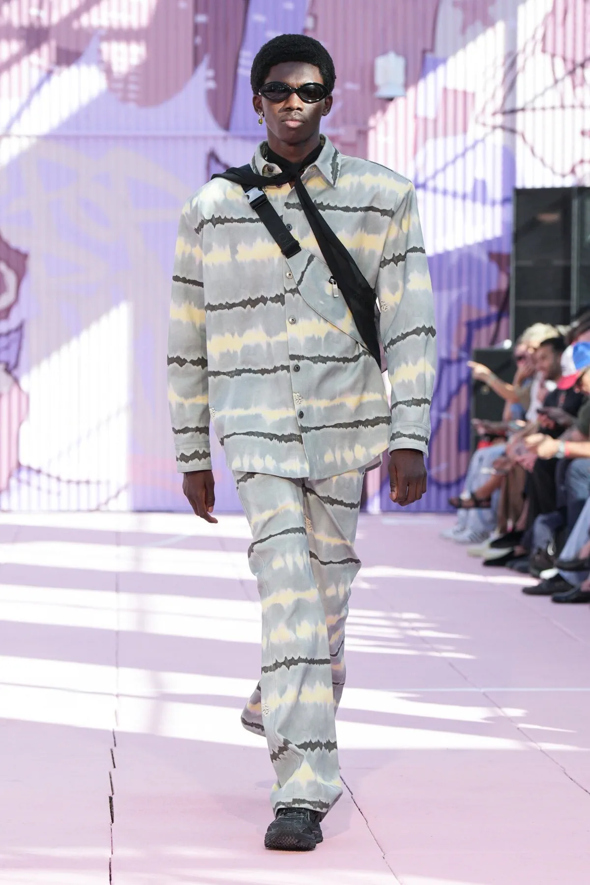 La collection Off-White Printemps 2026 révèle une nouvelle vision du streetwear masculin