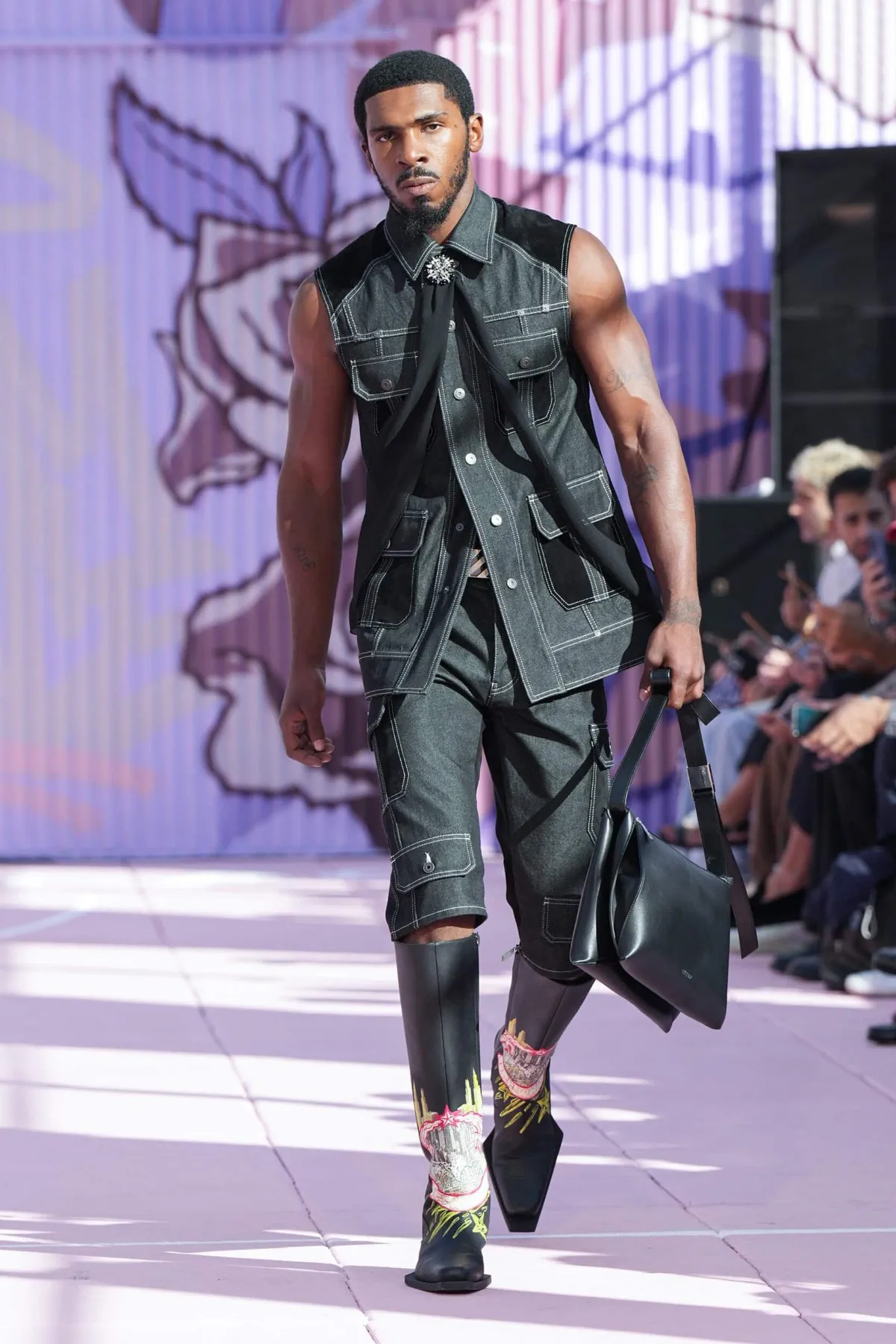 Off White Spring Summer 2026 New York Fashion Week 2 La collection Off-White Printemps 2026 révèle une nouvelle vision du streetwear masculin