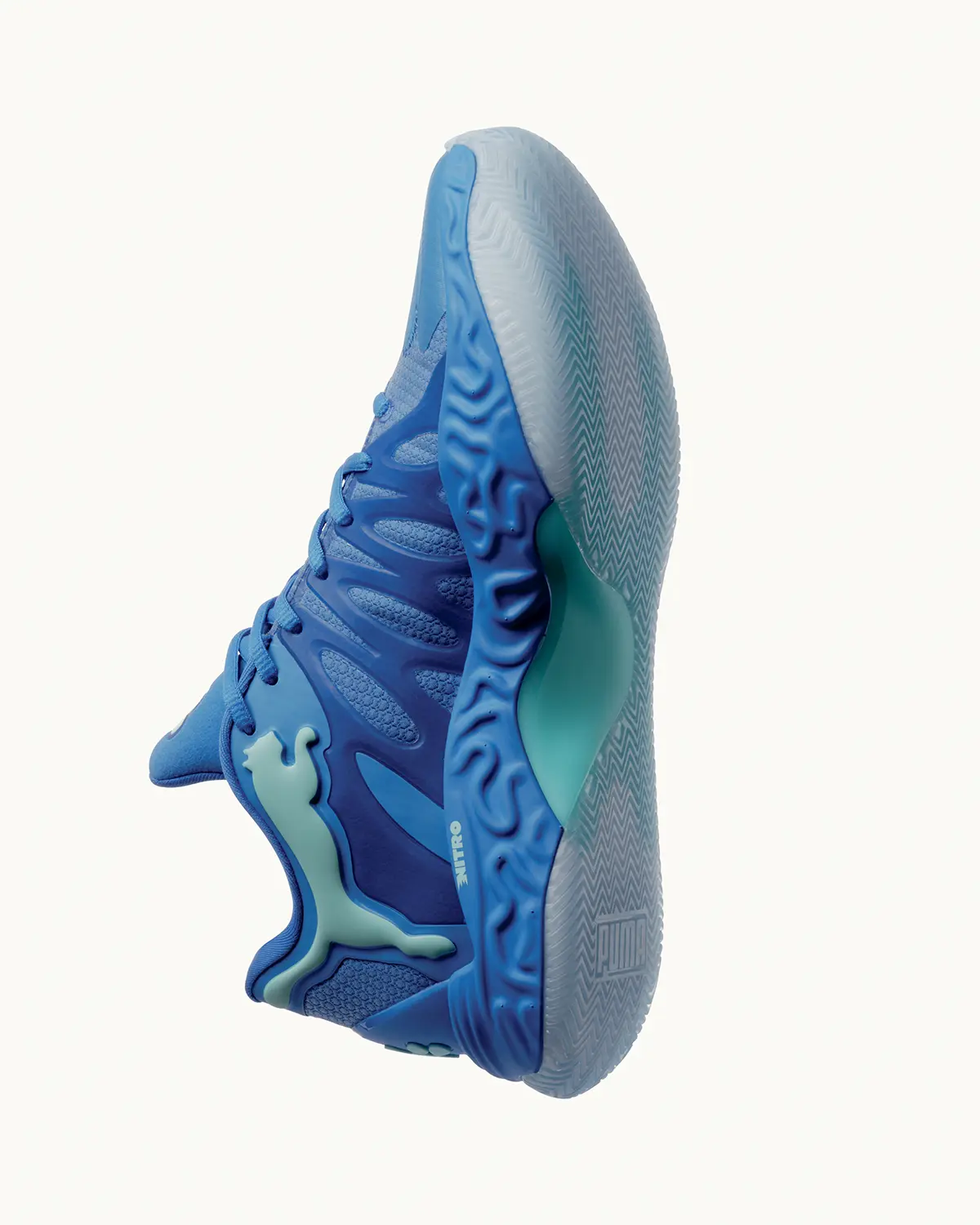 PUMA Hoops x Tyrese Haliburton Hali 1 3 PUMA Hoops présente la Hali 1, la première chaussure signature de Tyrese Haliburton conçue par le designer Salehe Bembury