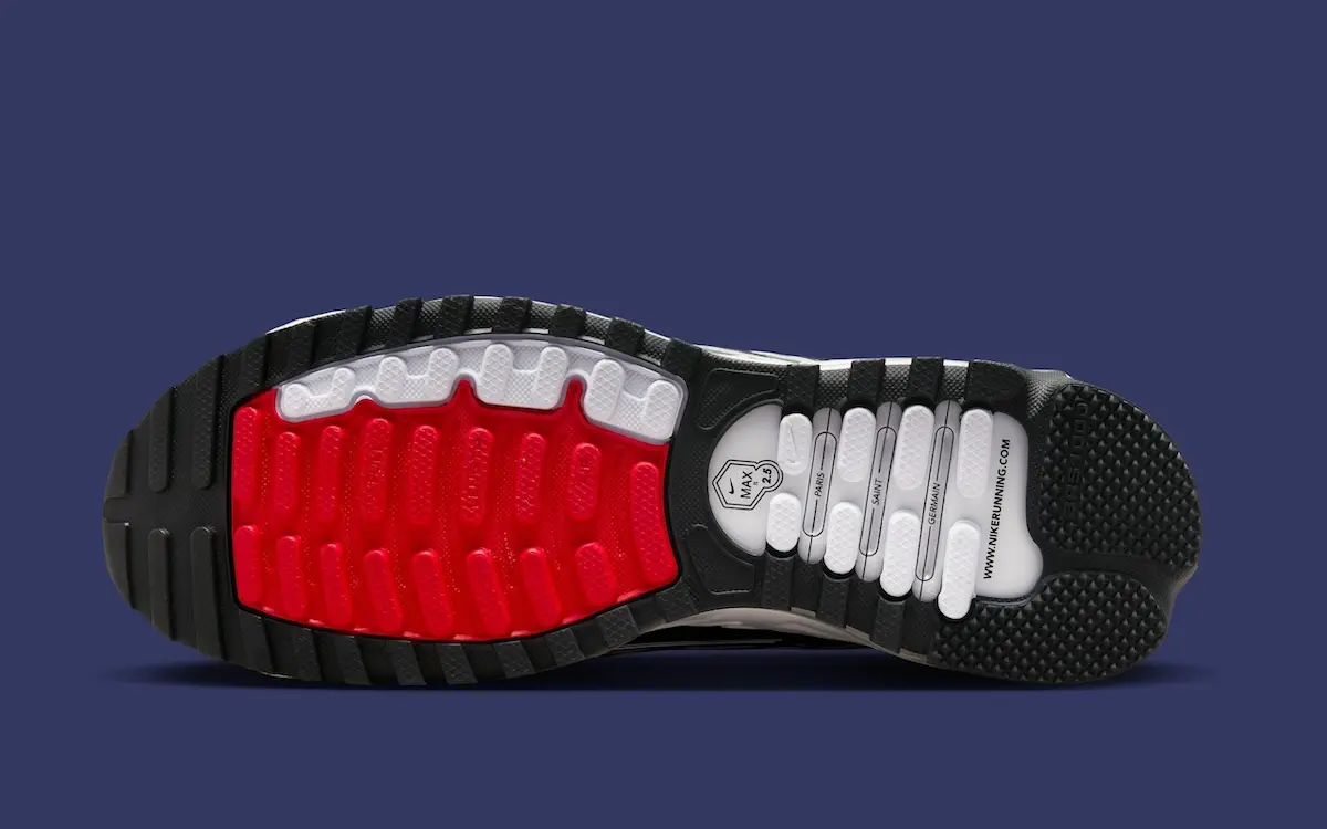 Paris Saint Germain x Nike Air Max TL 2.5 5 Nike dévoile une Air Max TL 2.5 aux couleurs du Paris Saint-Germain