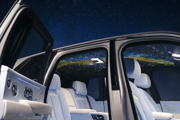 Le Rolls-Royce Cullinan Cosmos célèbre l’espace avec une création unique