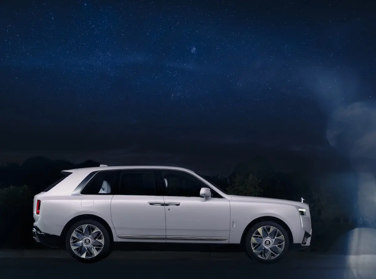 Rolls Royce Cullinan Cosmos 1 Le Rolls-Royce Cullinan Cosmos célèbre l’espace avec une création unique