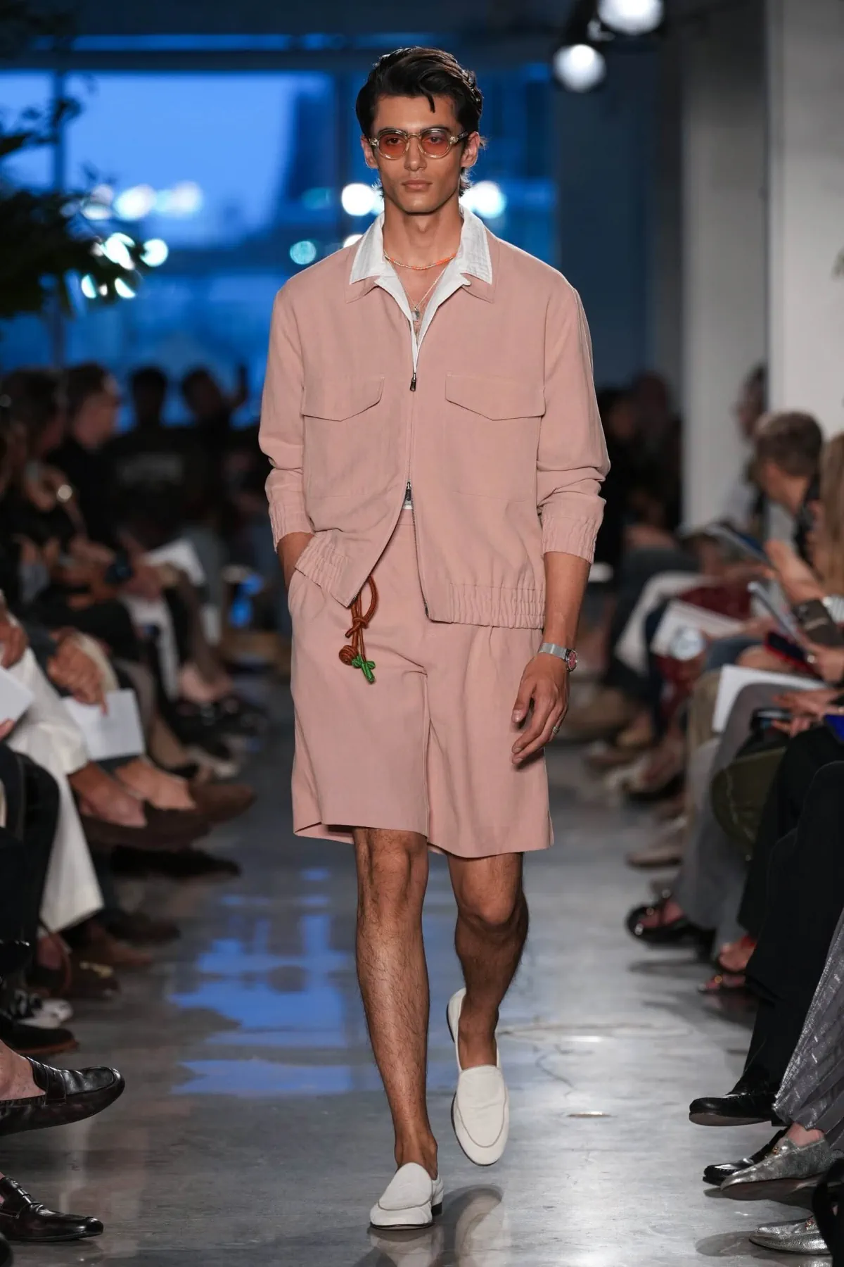 La collection Todd Snyder printemps 2026 transporte la mode masculine à La Havane nostalgique