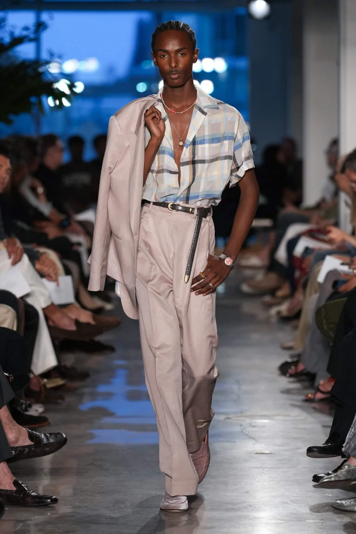 La collection Todd Snyder printemps 2026 transporte la mode masculine à La Havane nostalgique