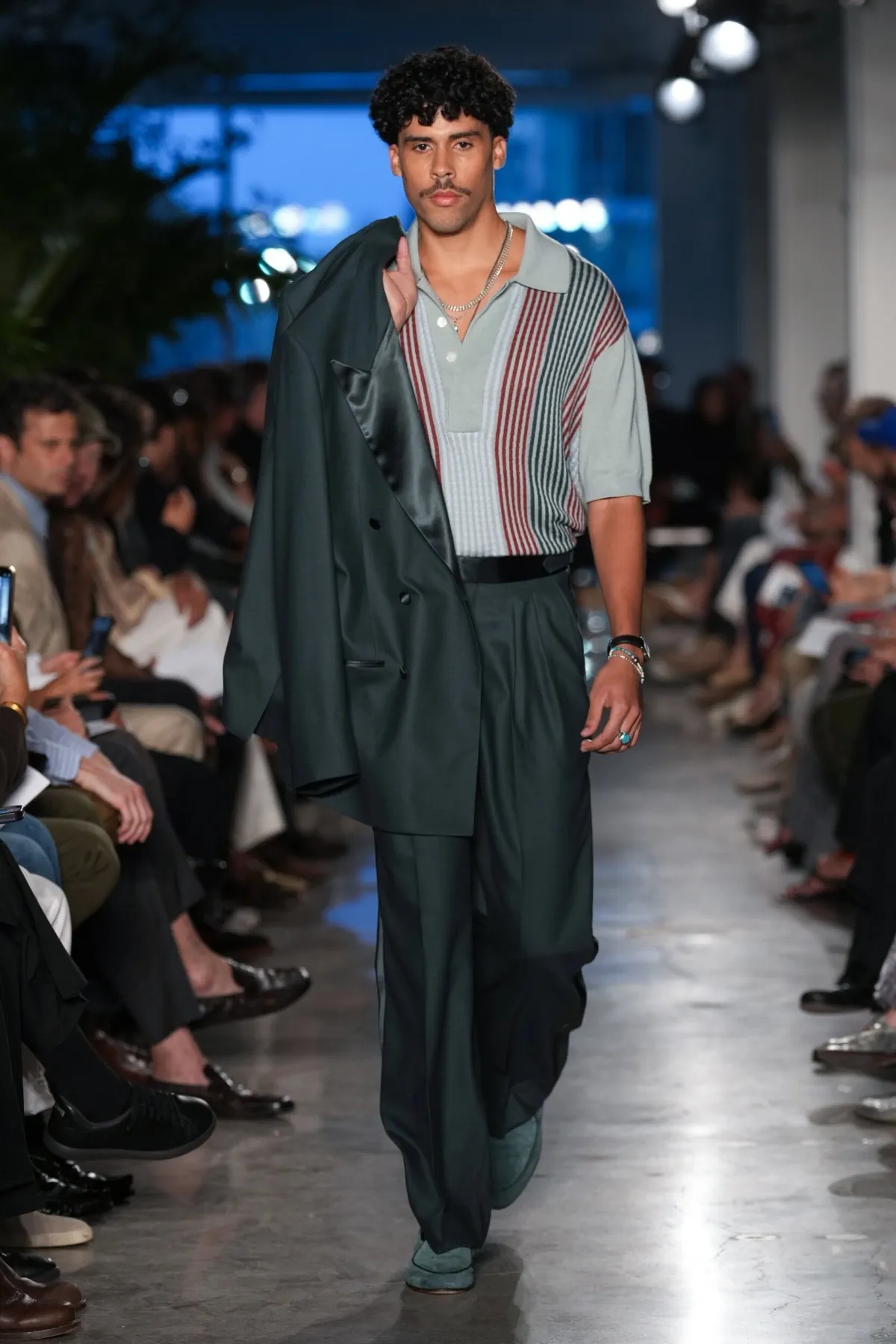 La collection Todd Snyder printemps 2026 transporte la mode masculine à La Havane nostalgique