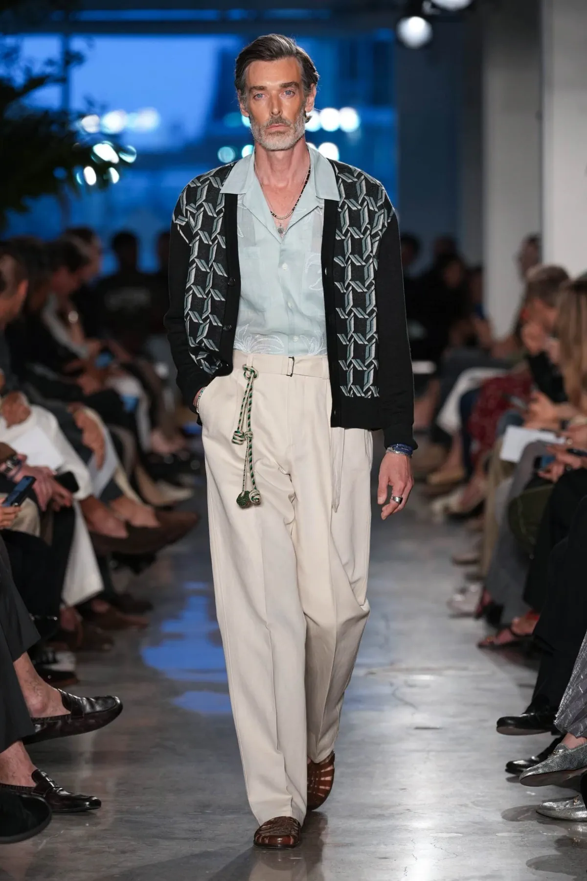 La collection Todd Snyder printemps 2026 transporte la mode masculine à La Havane nostalgique