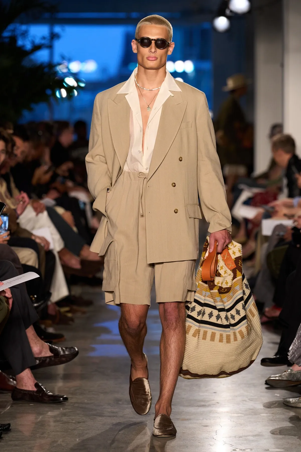 La collection Todd Snyder printemps 2026 transporte la mode masculine à La Havane nostalgique