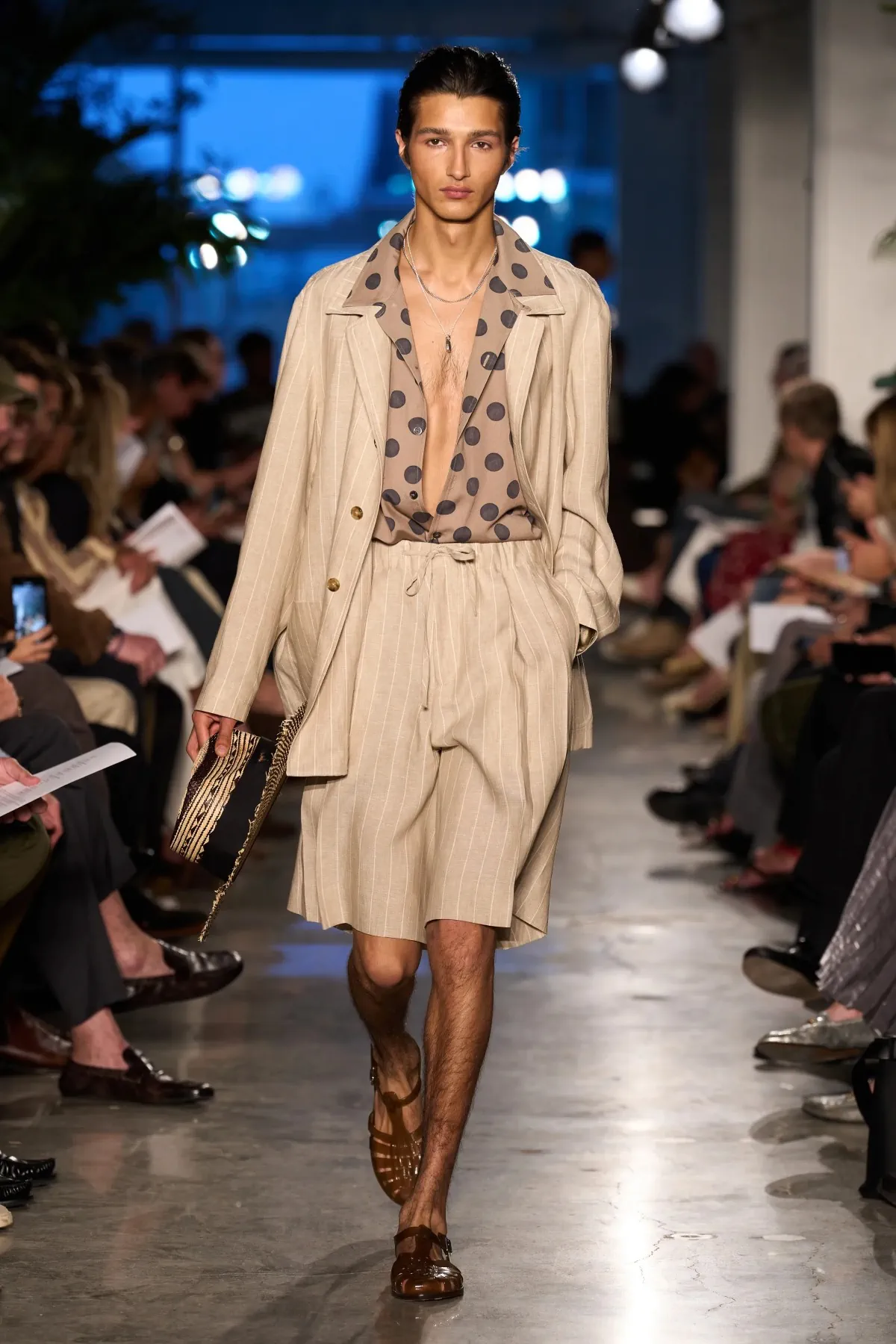 La collection Todd Snyder printemps 2026 transporte la mode masculine à La Havane nostalgique