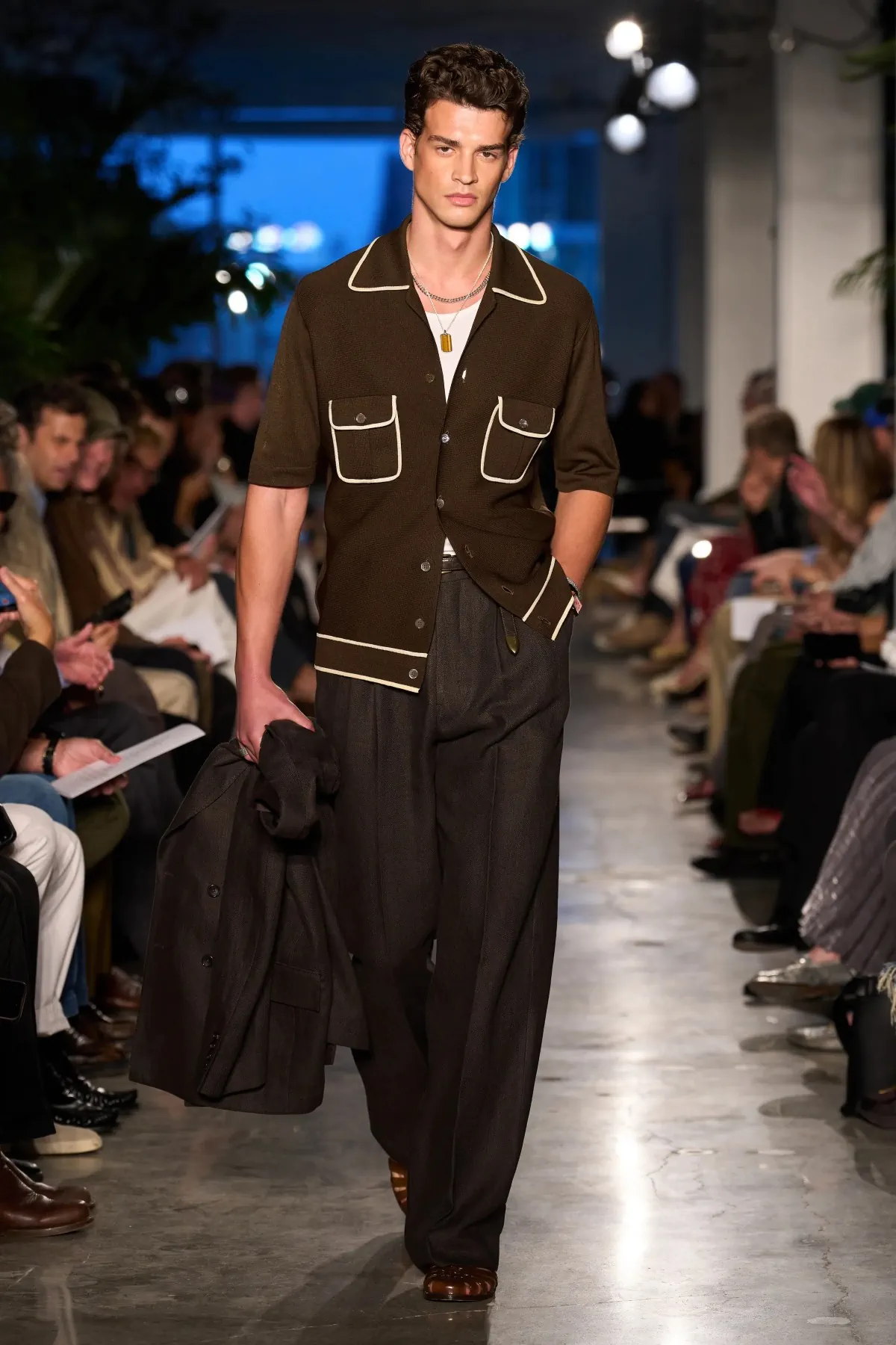 La collection Todd Snyder printemps 2026 transporte la mode masculine à La Havane nostalgique