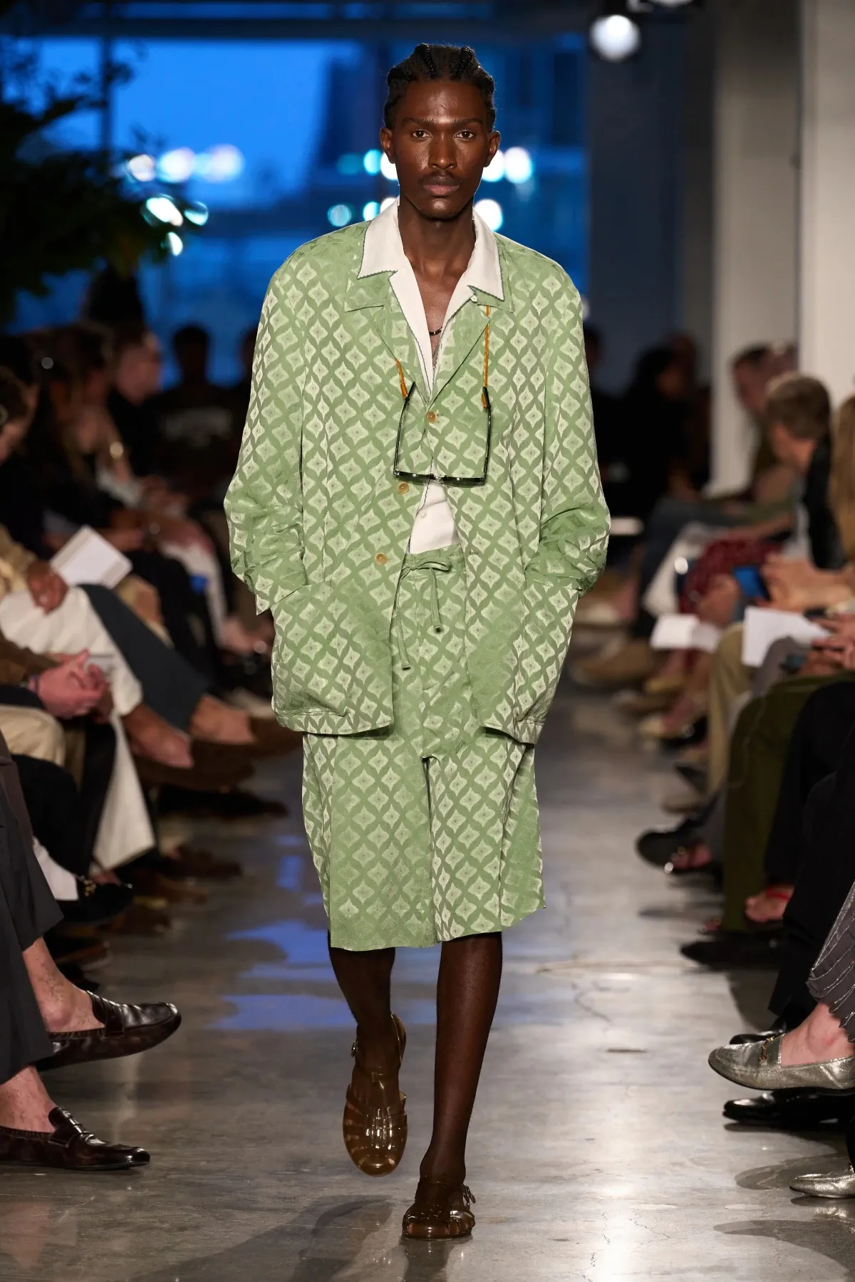 La collection Todd Snyder printemps 2026 transporte la mode masculine à La Havane nostalgique