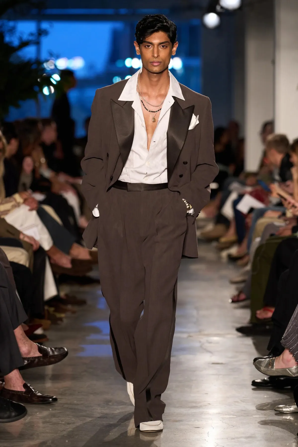 La collection Todd Snyder printemps 2026 transporte la mode masculine à La Havane nostalgique