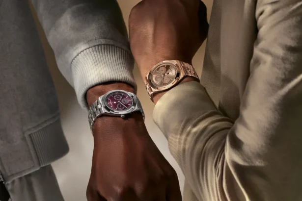 Le Vacheron Constantin Overseas quantième perpétuel ultra-plat se décline en or rose et en or blanc