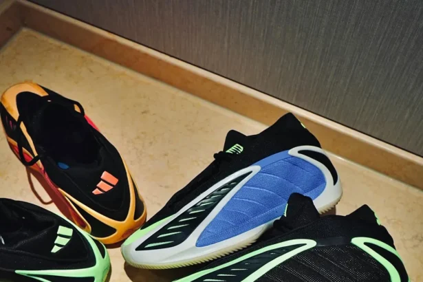 L'adidas Anthony Edwards 2 débarque enfin avec trois coloris qui vont faire sensation