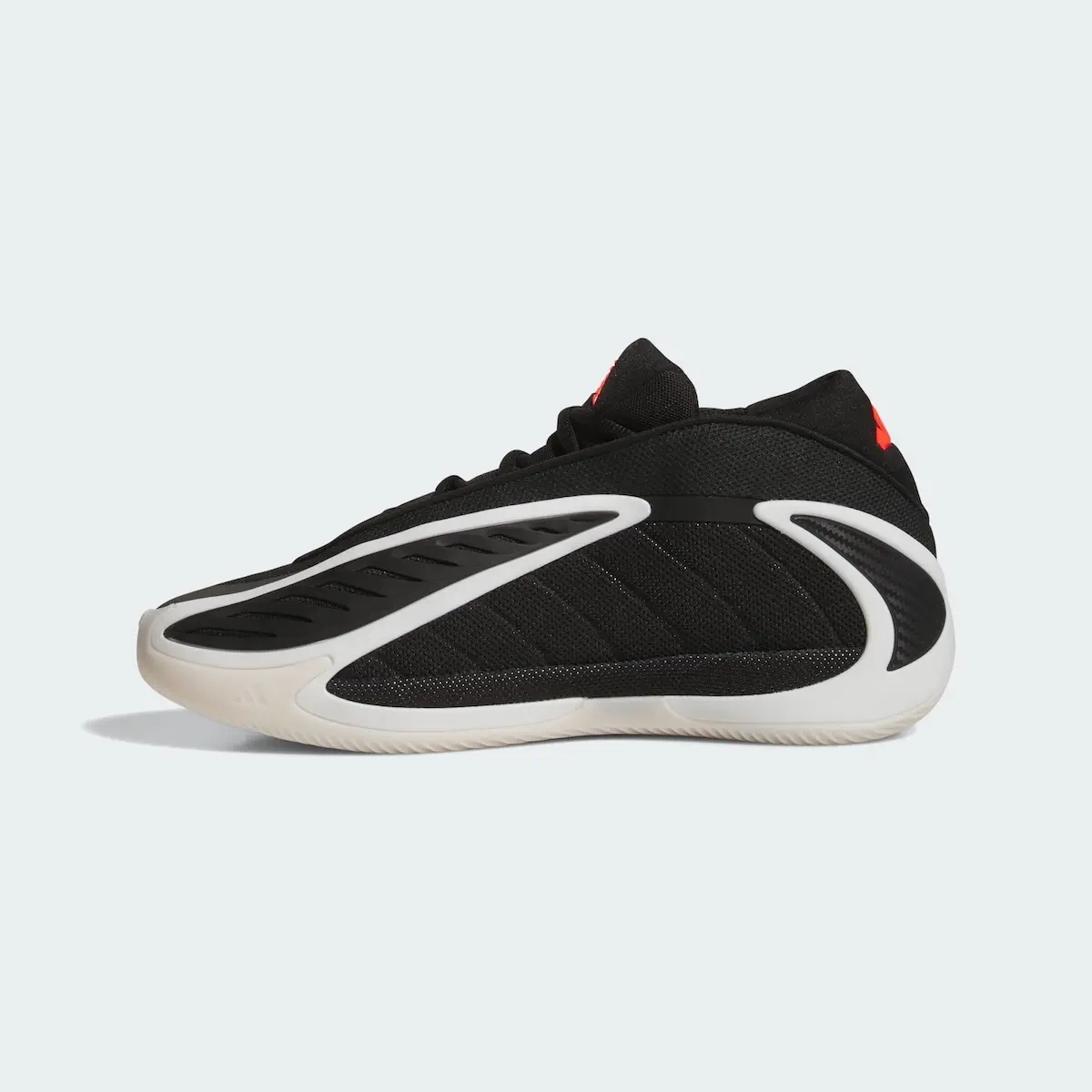 adidas Anthony Edwards 2 Core Black 1 L'adidas Anthony Edwards 2 débarque enfin avec trois coloris qui vont faire sensation