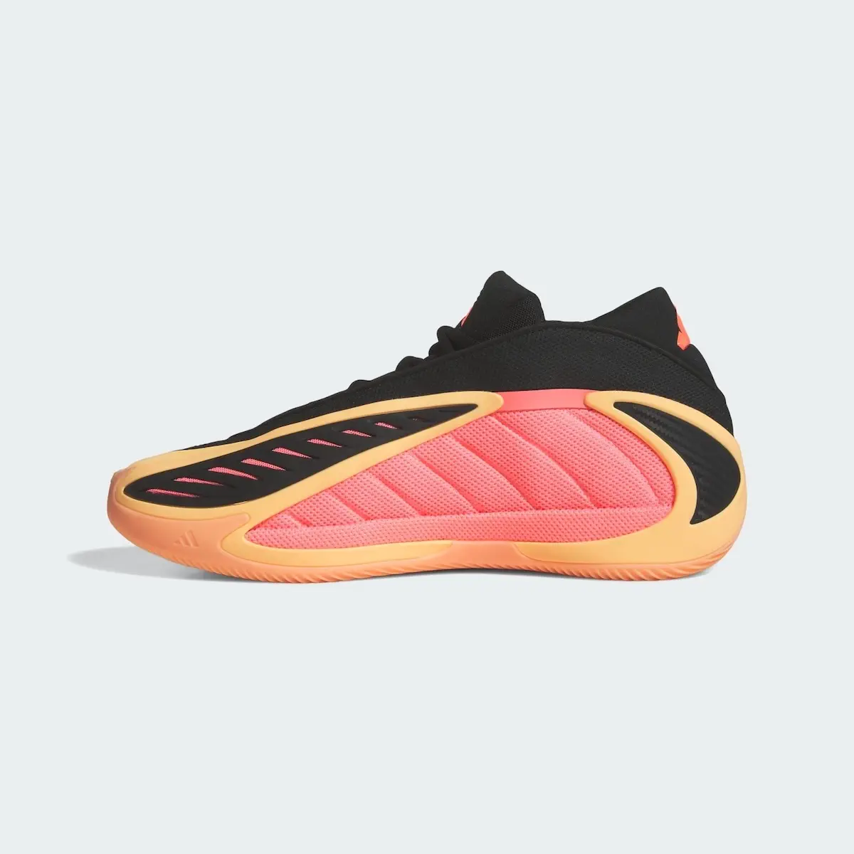adidas Anthony Edwards 2 With Love 1 L'adidas Anthony Edwards 2 débarque enfin avec trois coloris qui vont faire sensation