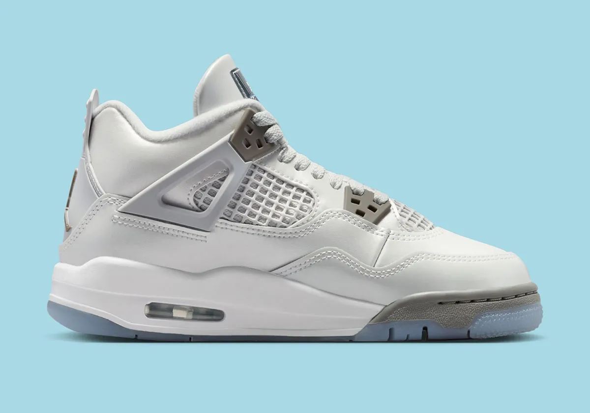 Air Jordan 4 GS Blue Chill 3 Jordan Brand réserve la Air Jordan 4 GS « Blue Chill » aux enfants pour le mois de novembre