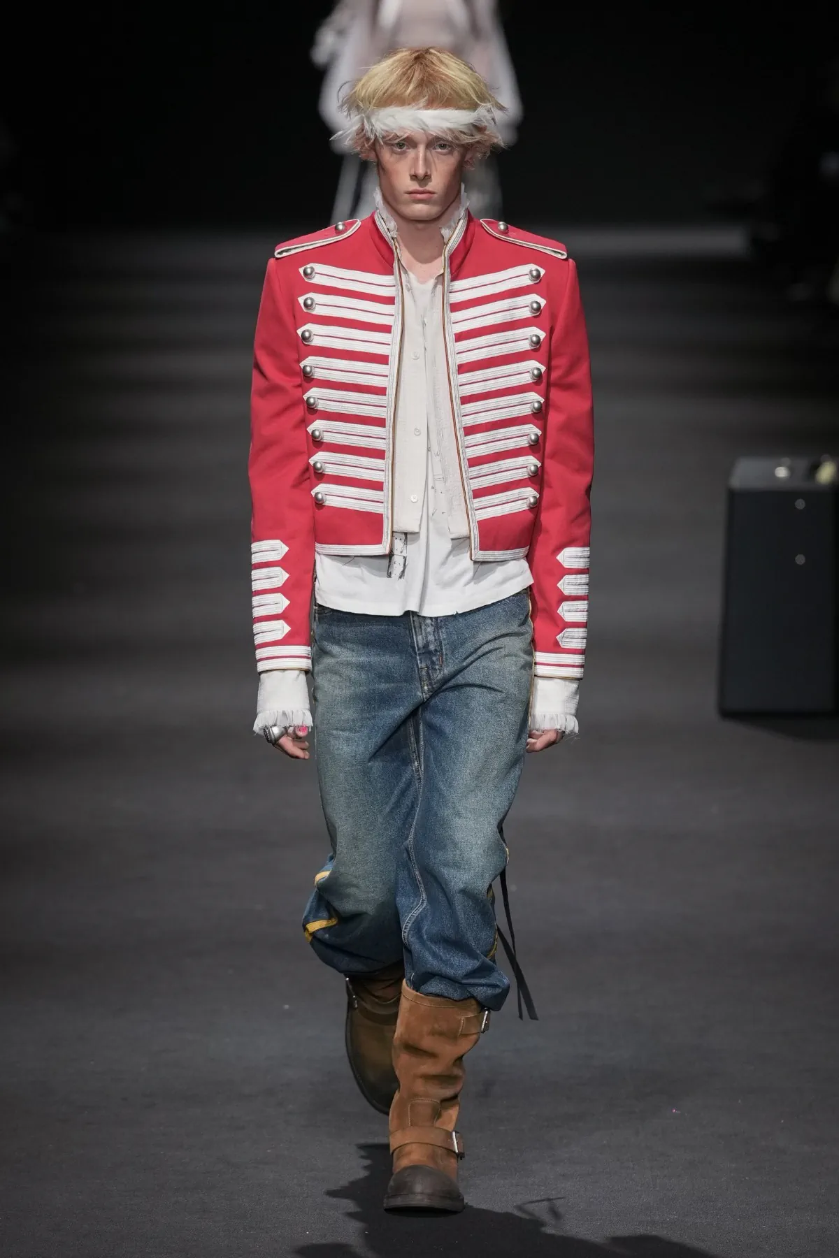 Ann Demeulemeester Spring Summer 2026 Paris Fashion Week 7 La collection Ann Demeulemeester printemps 2026 : un romantisme rebelle au masculin