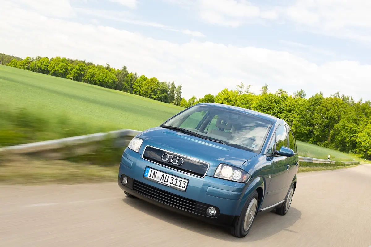 Audi A2 25 ans 3 L'Audi A2 fête ses 25 ans d'innovation automobile en aluminium