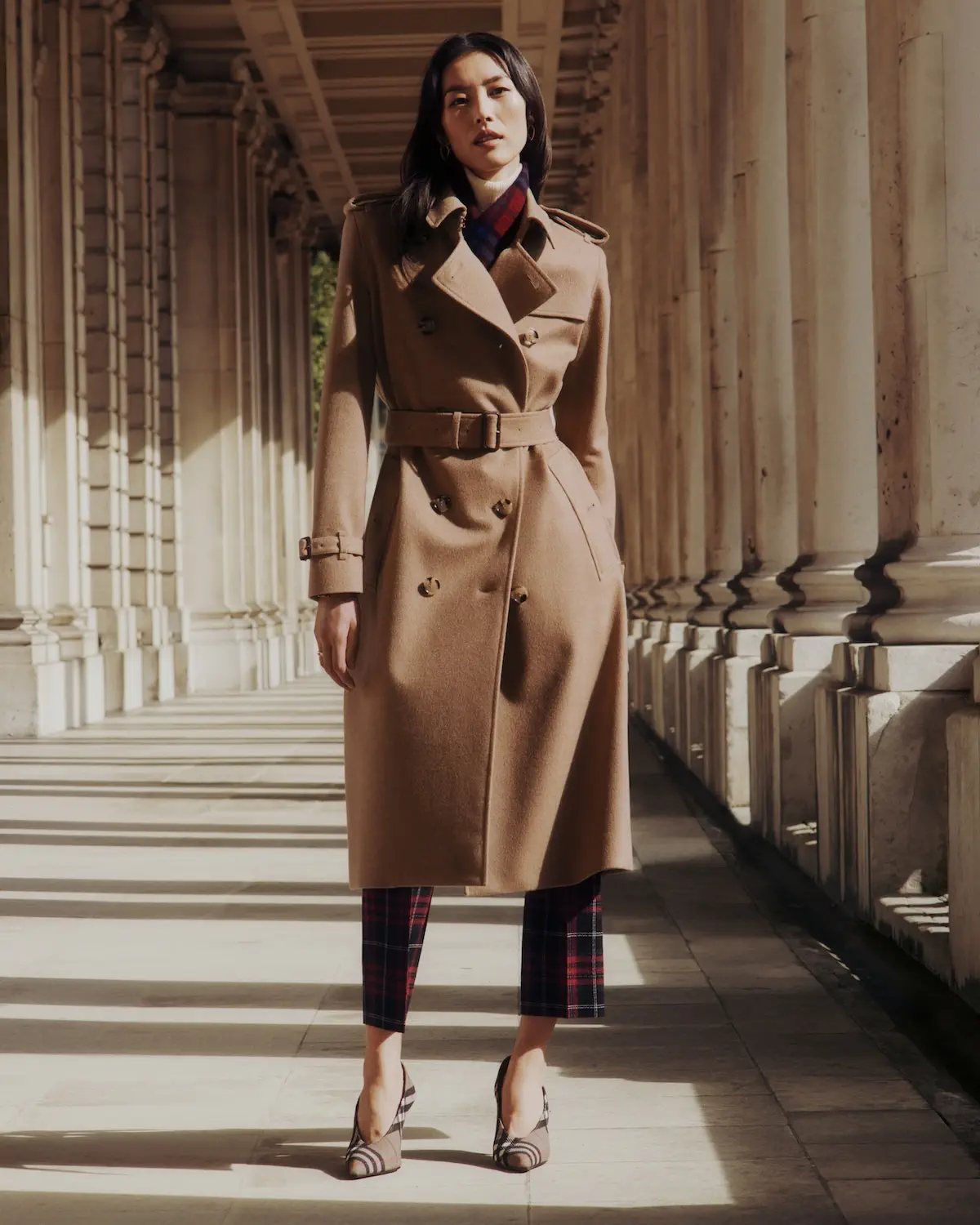 Burberry Campagne de vetements exterieur 2025 12 Burberry dévoile sa campagne de vêtements d'extérieur avec des talents oscarisés