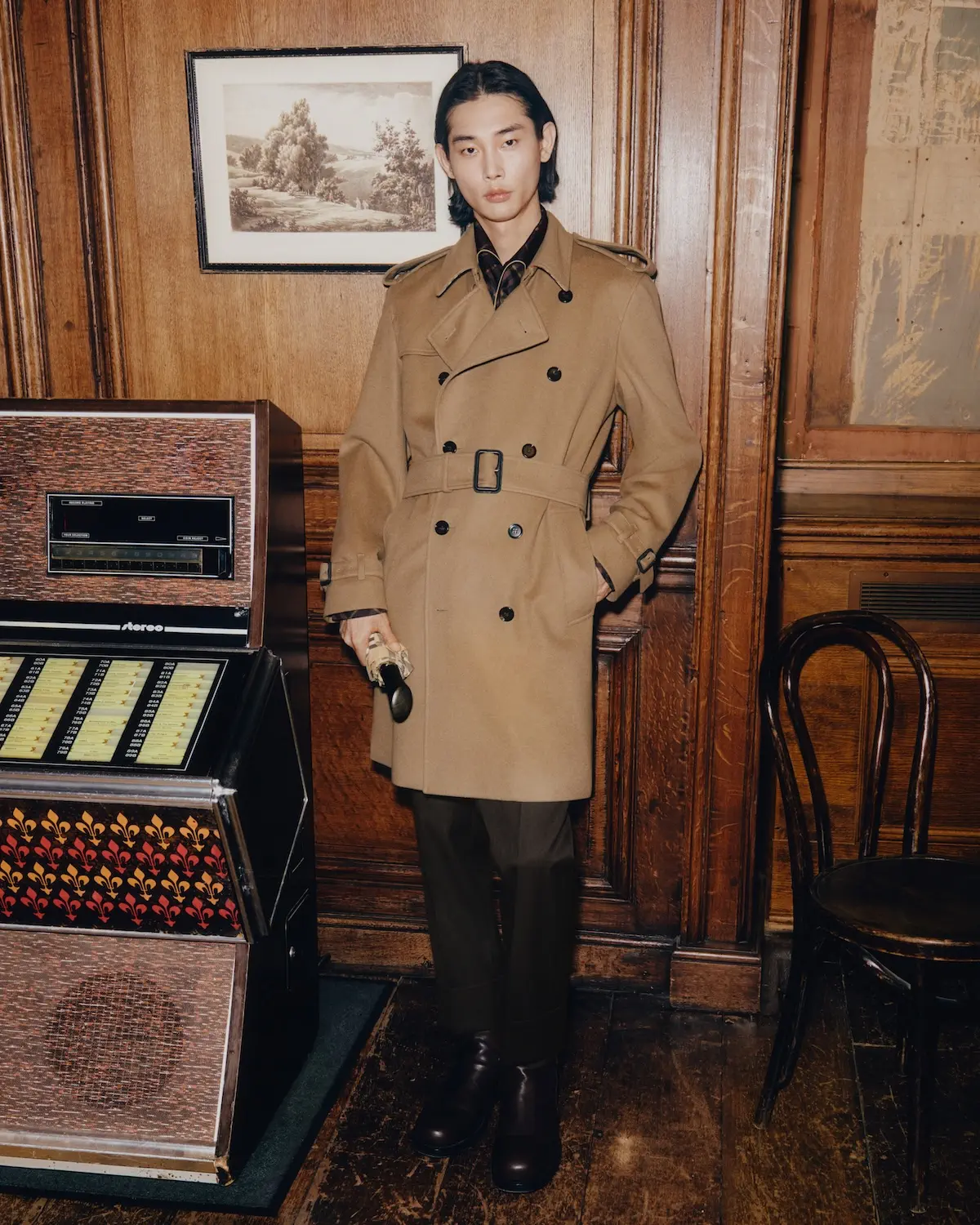 Burberry Campagne de vetements exterieur 2025 7 Burberry dévoile sa campagne de vêtements d'extérieur avec des talents oscarisés