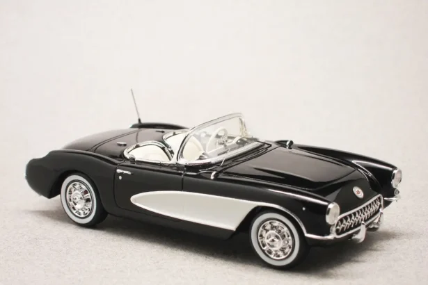 La miniature Spark célèbre la Chevrolet Corvette C1 V8 de 1956