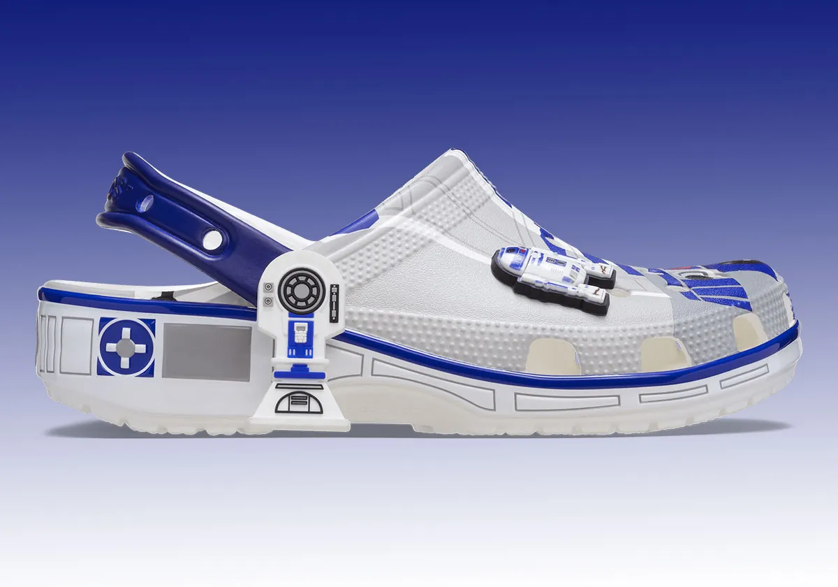 Crocs x Star Wars R2D2 2 Les Crocs x Star Wars débarquent avec une nouvelle collection