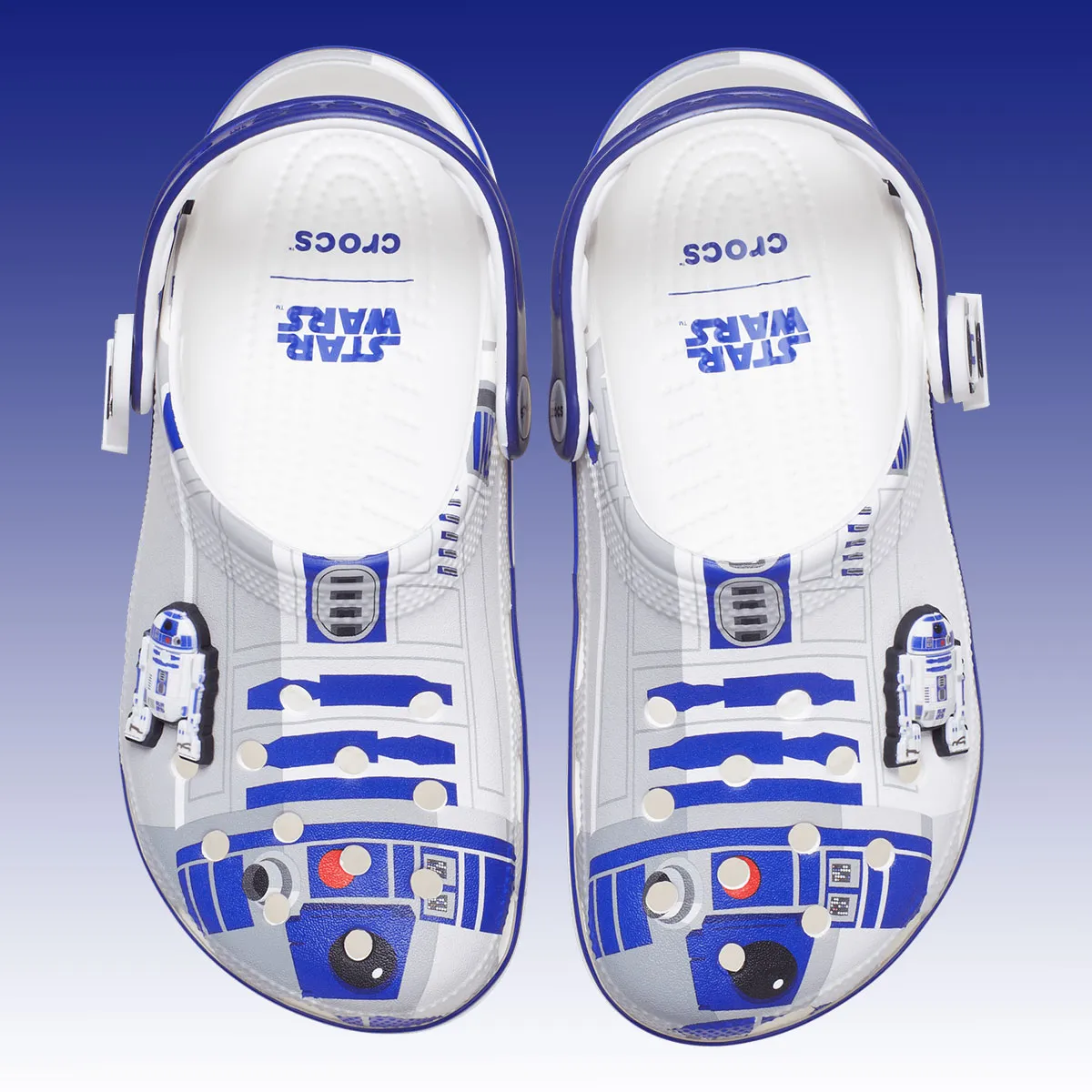 Crocs x Star Wars R2D2 3 Les Crocs x Star Wars débarquent avec une nouvelle collection