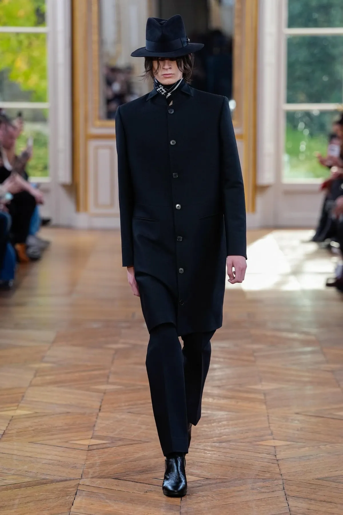 La collection Enfants Riches Déprimés printemps 2026 annonce un romantisme rebelle