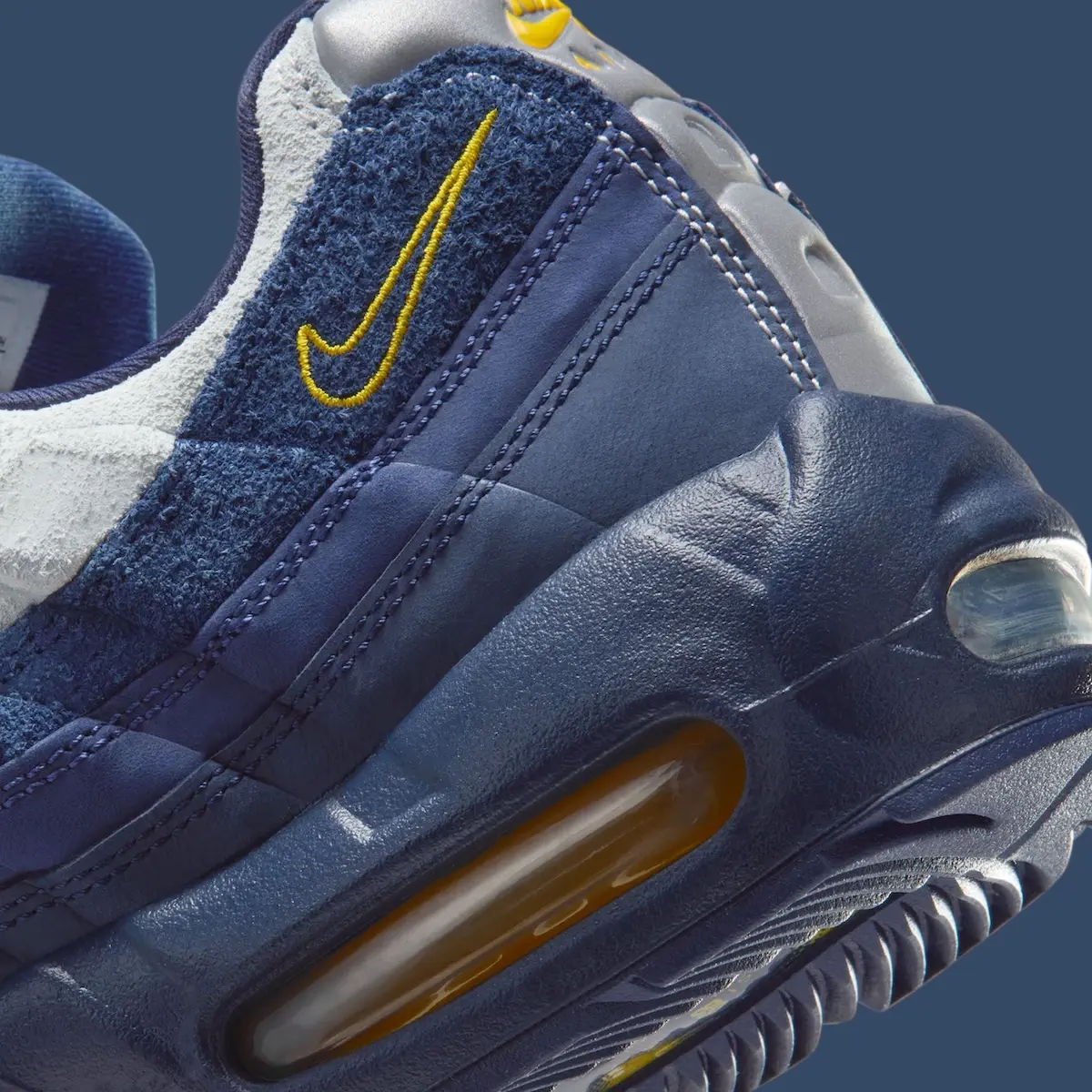 Eric Koston x Nike SB Air Max 95 7 Eric Koston signe une Nike SB Air Max 95 qui repousse les frontières du skateboard