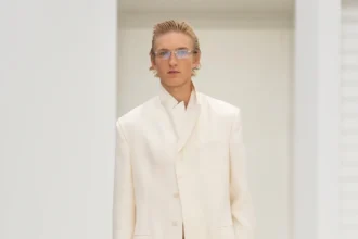 La collection Ferrari printemps 2026 dévoile une élégance épurée