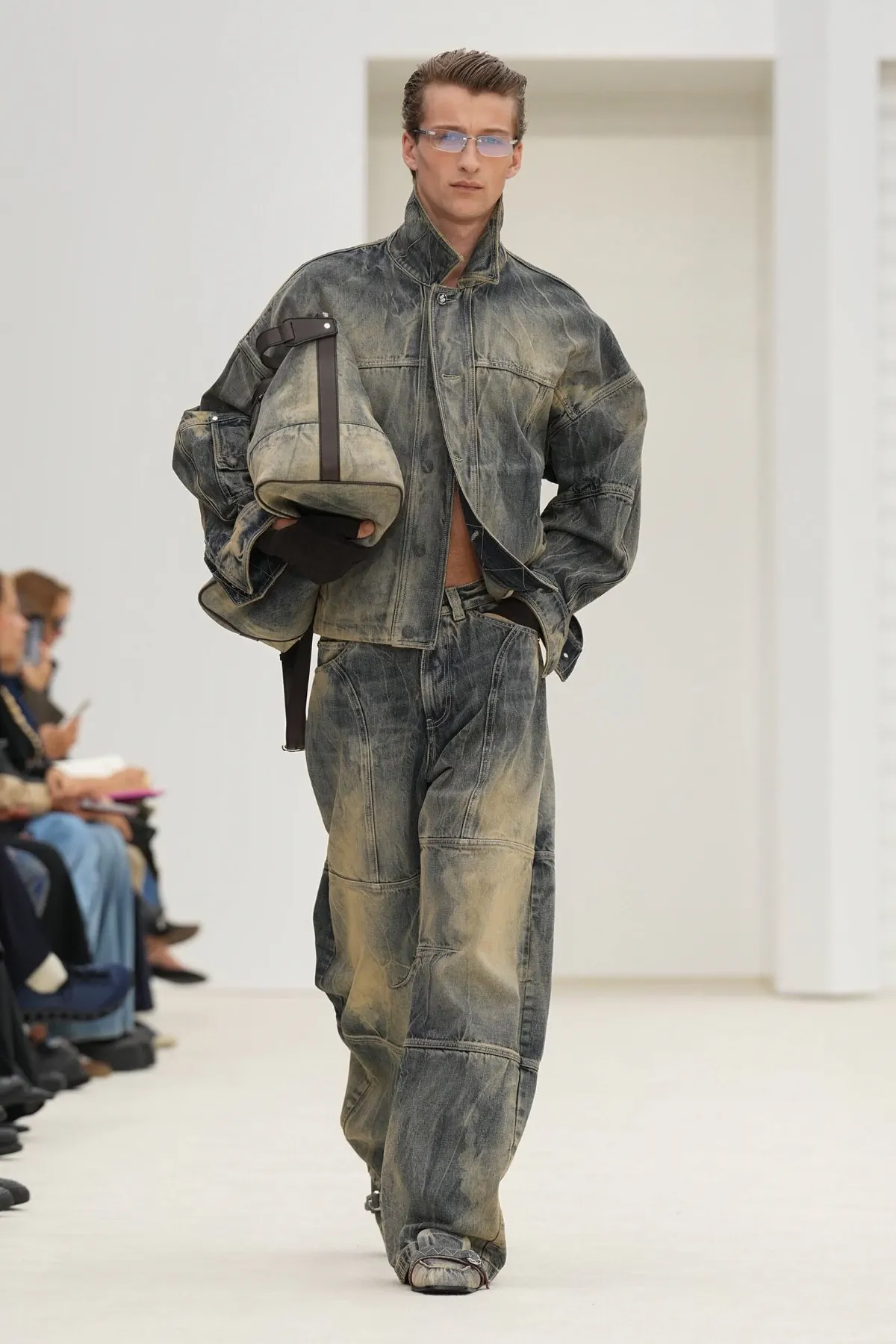 La collection Ferrari printemps 2026 dévoile une élégance épurée