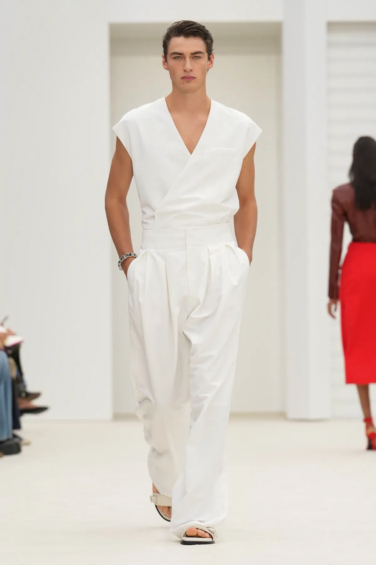 La collection Ferrari printemps 2026 dévoile une élégance épurée