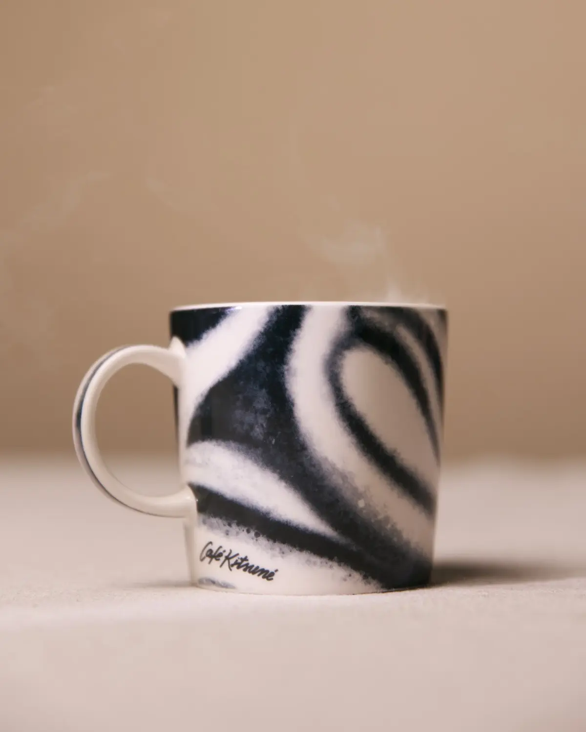 Iittala x Cafe Kitsune 2 Iittala et Café Kitsuné lancent une collection de mugs en édition limitée