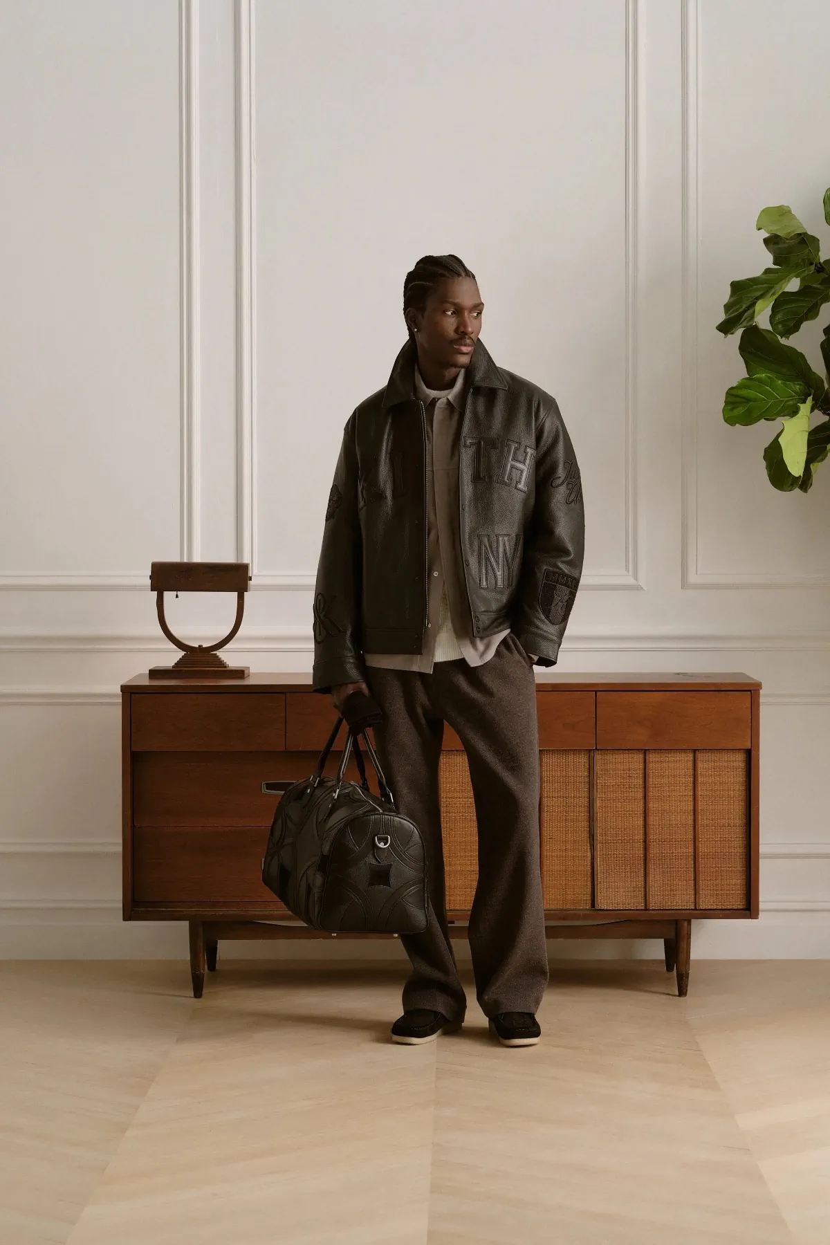 La collection Kith Printemps 2026 révèle un Ronnie Fieg plus posé, sans jamais renoncer à son instinct