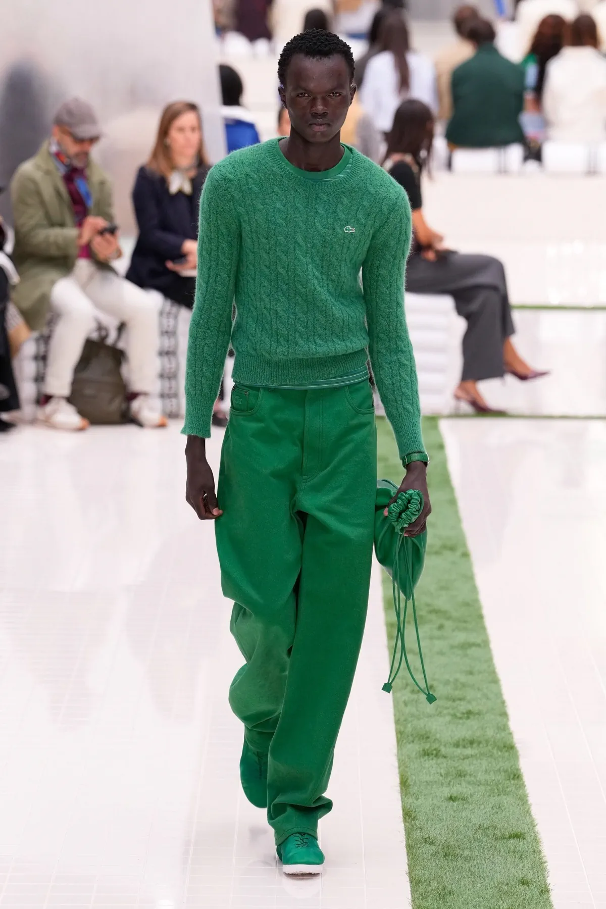 La collection Lacoste printemps 2026 revisite les codes du tennis avec élégance