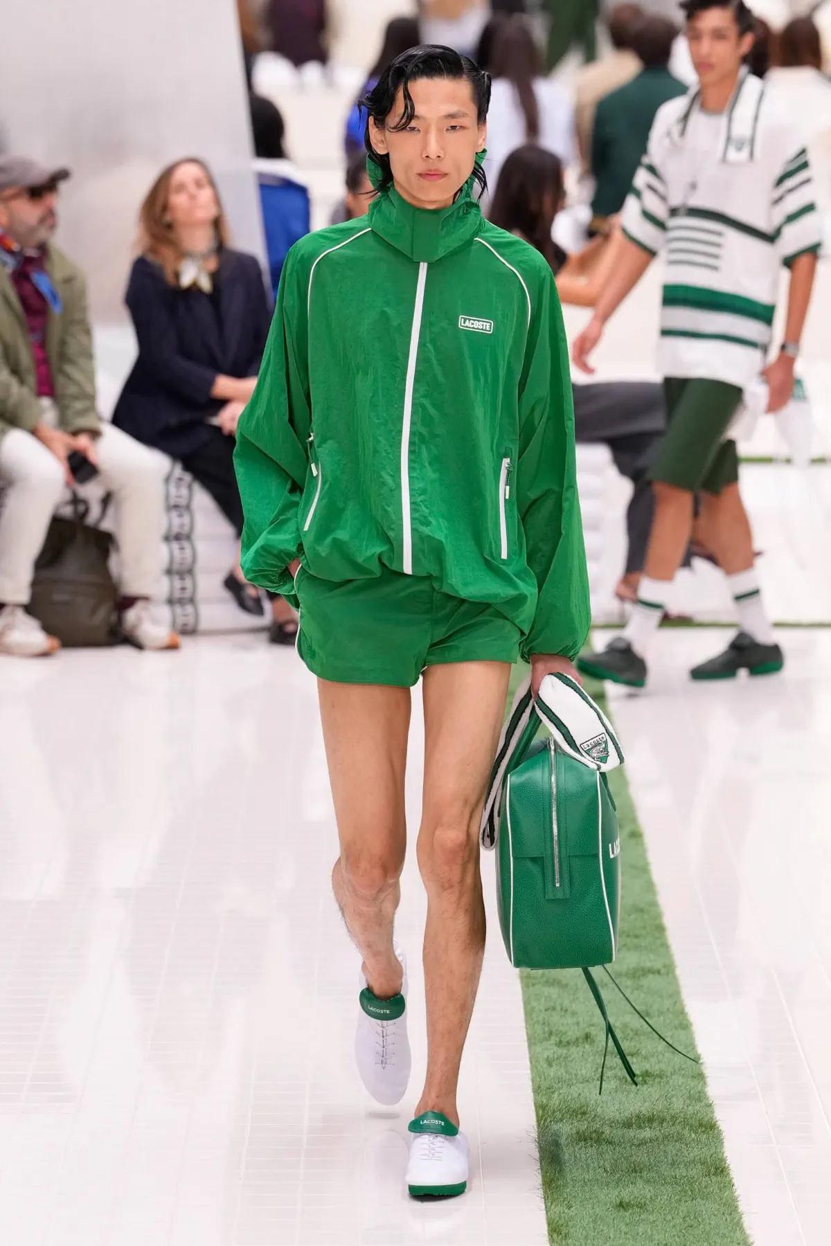 La collection Lacoste printemps 2026 revisite les codes du tennis avec élégance