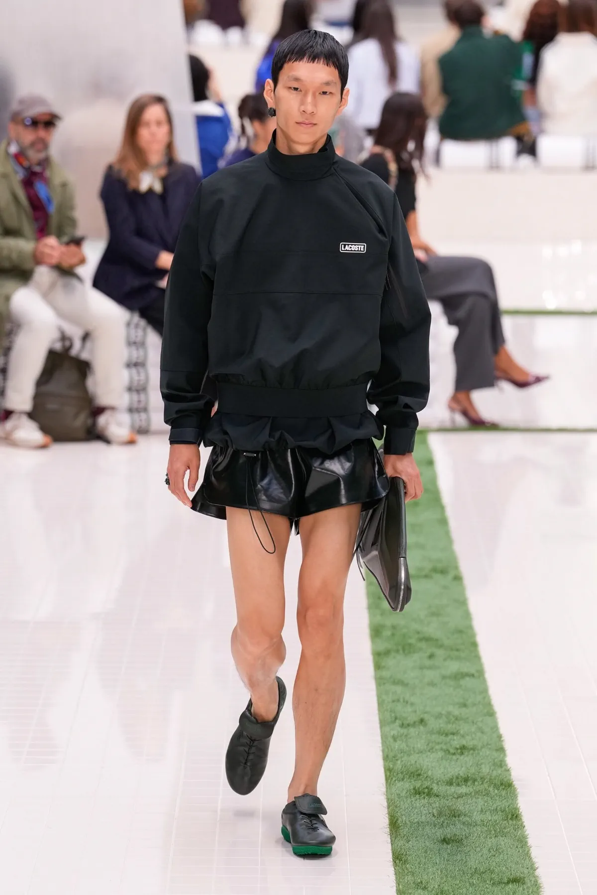 La collection Lacoste printemps 2026 revisite les codes du tennis avec élégance